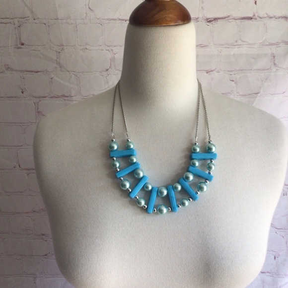 Chic Blue and Silver Necklace and Earring Set - Picture 3 of 4